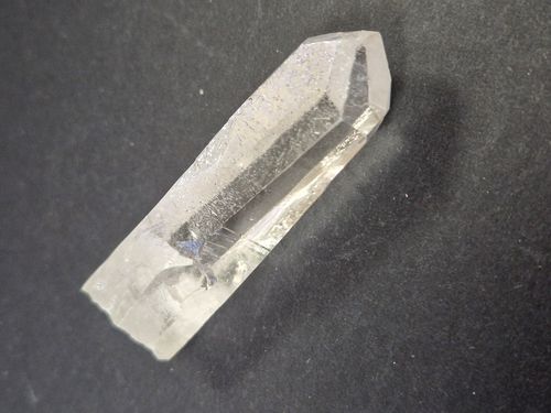 AA Quartz crystal point 05